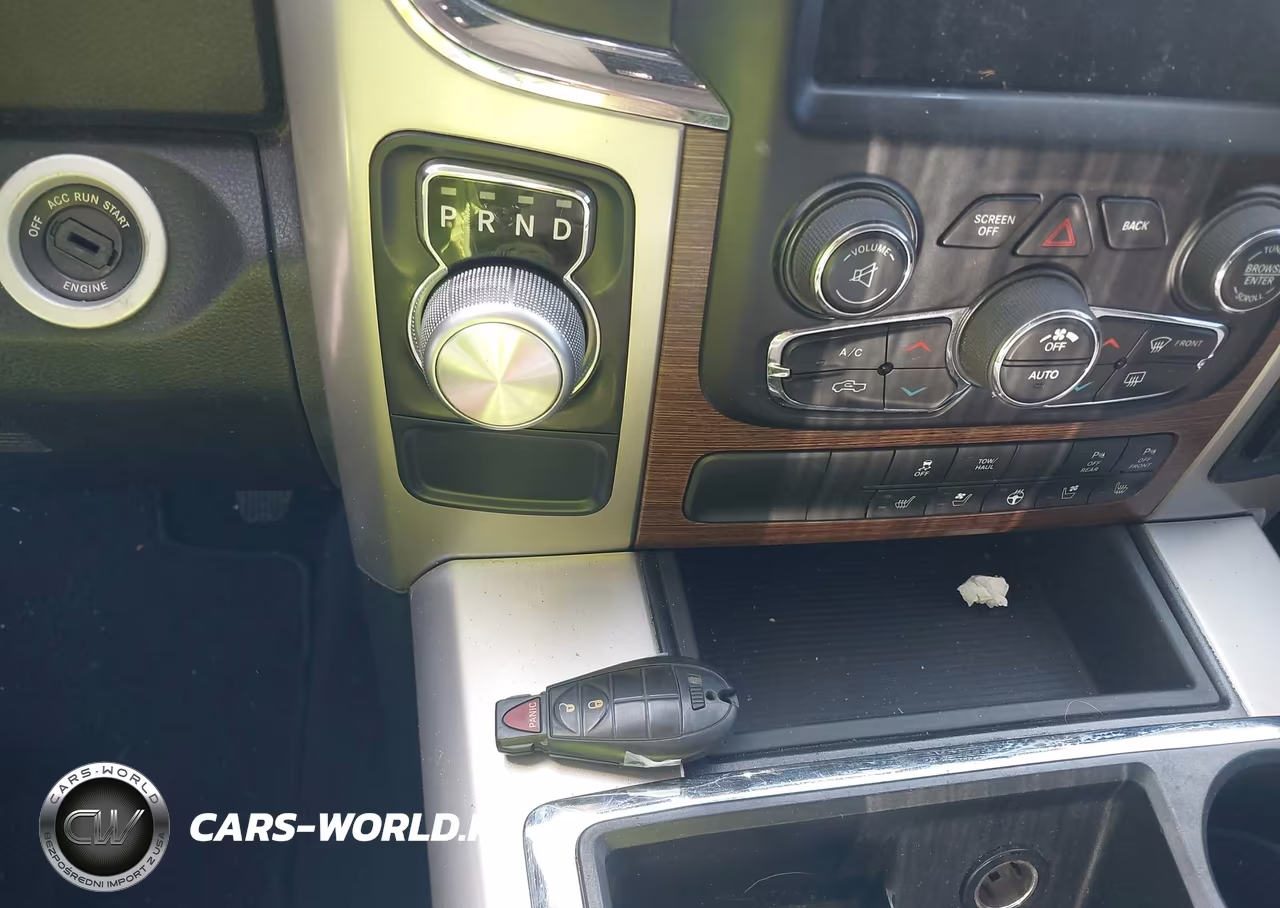 2015 Ram 1500 Laramie VIN:1C6RR6NT6FS591524 - 11