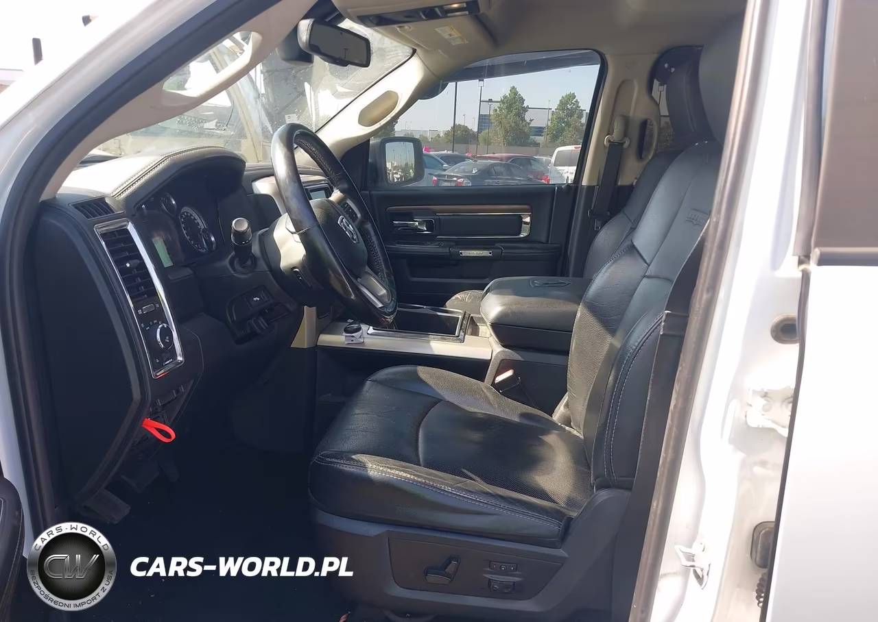 2015 Ram 1500 Laramie VIN:1C6RR6NT6FS591524 - 5
