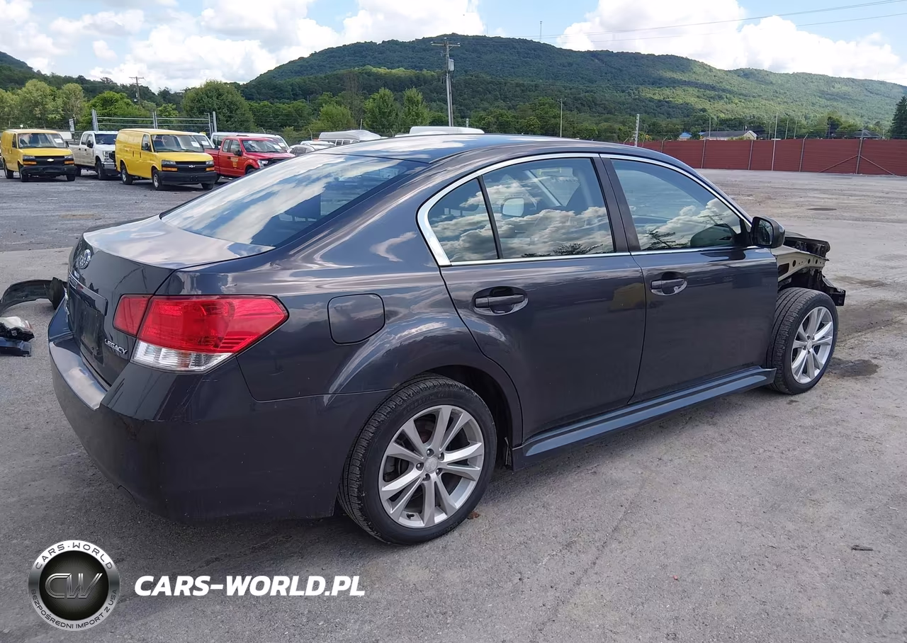 2013 Subaru Legacy 2.5I Premium VIN:4S3BMCC65D3017492 - 4