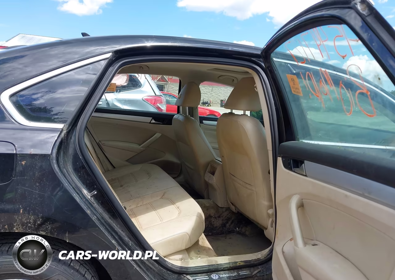 2012 Volkswagen Passat 2.0L Tdi Se VIN:1VWBN7A33CC080468 - 8