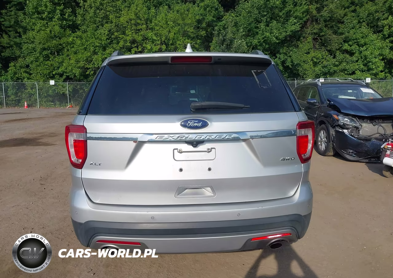 2016 Ford Explorer Xlt VIN:1FM5K8D89GGC97586 - 17