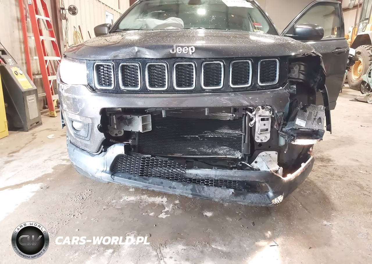 2019 Jeep Compass Latitude 4X4 VIN:3C4NJDBBXKT594014 - 6