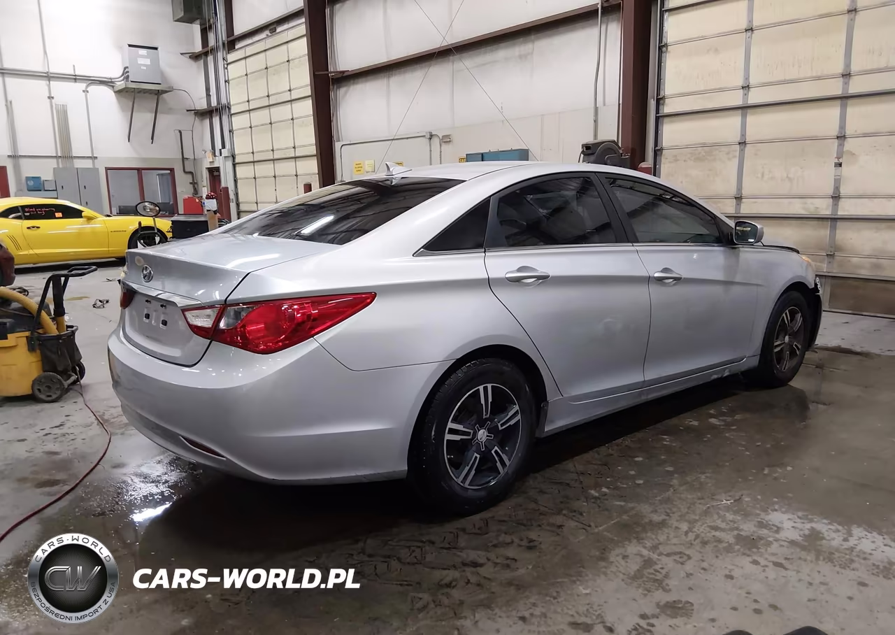2013 Hyundai Sonata Gls VIN:5NPEB4AC8DH517989 - 4