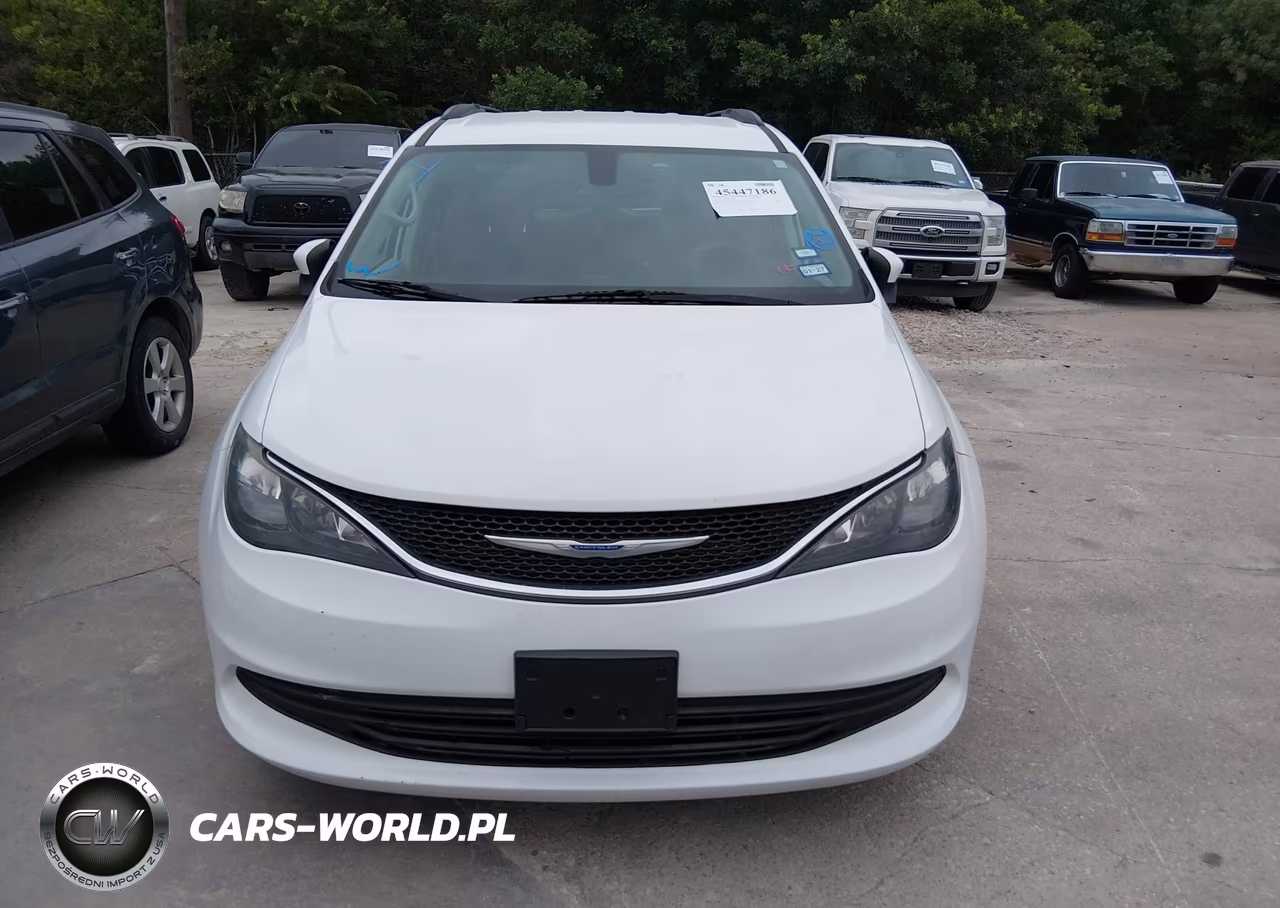 2020 Chrysler Voyager Lxi VIN:2C4RC1DG4LR156807 - 12