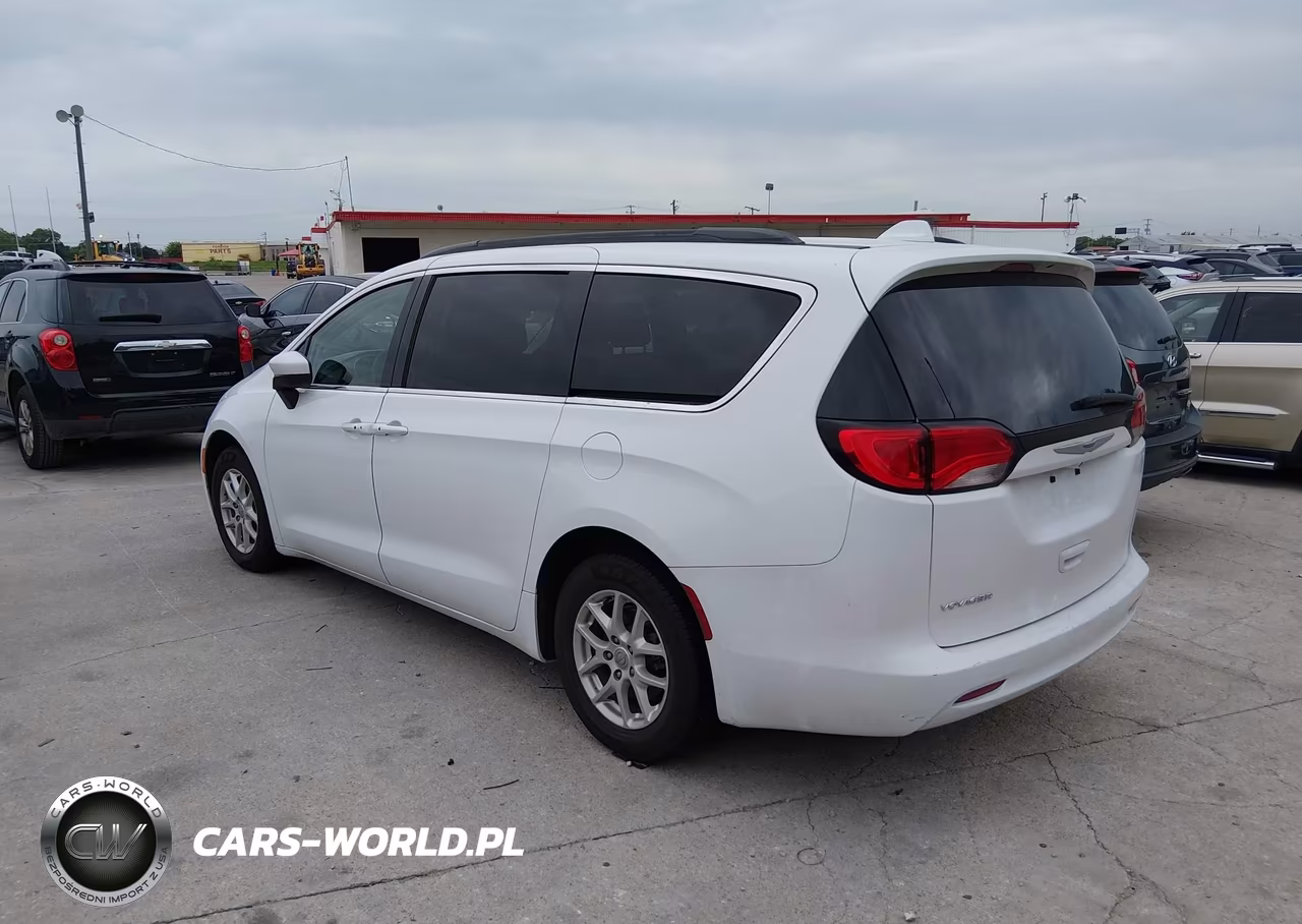 2020 Chrysler Voyager Lxi VIN:2C4RC1DG4LR156807 - 3
