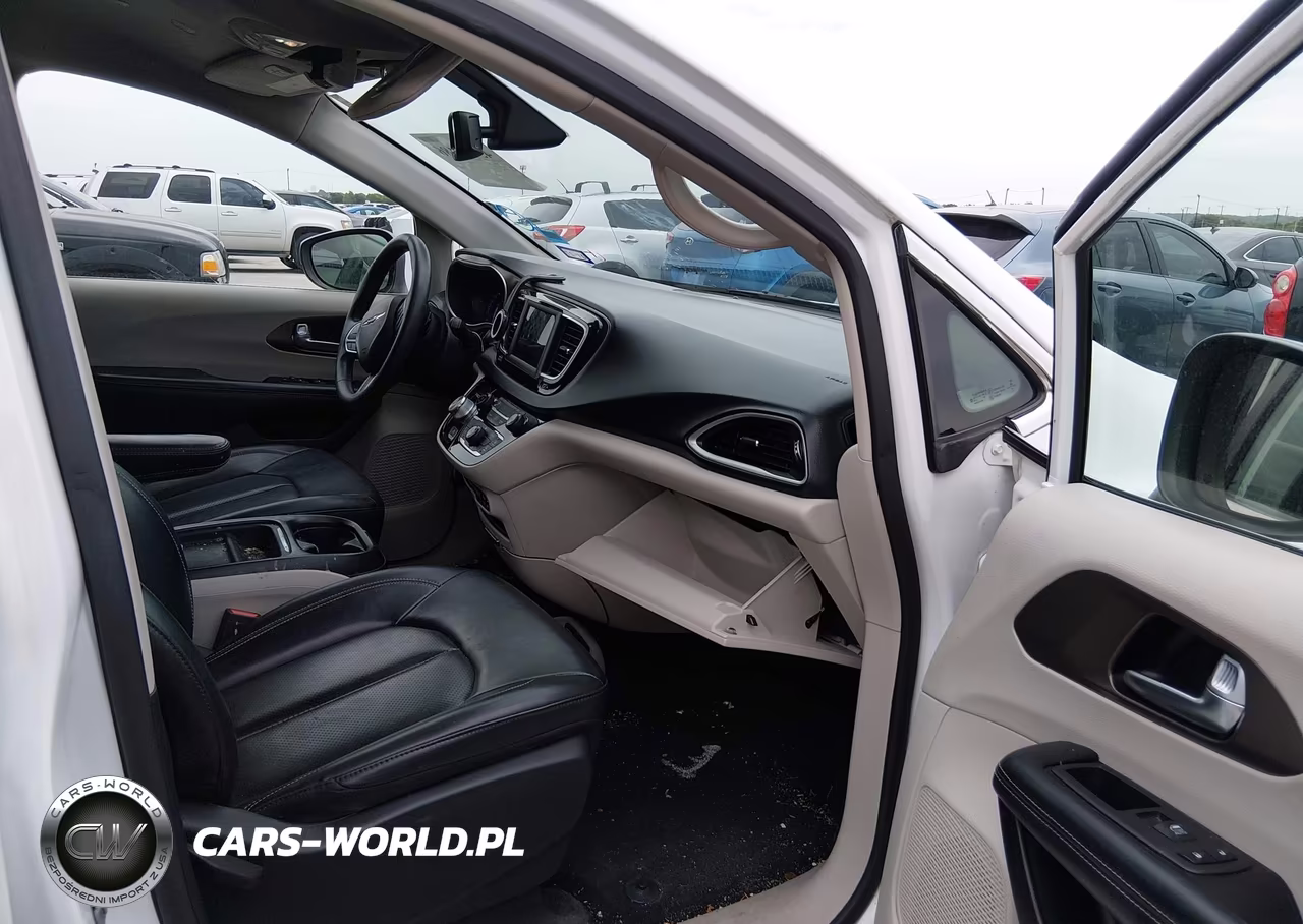 2020 Chrysler Voyager Lxi VIN:2C4RC1DG4LR156807 - 5