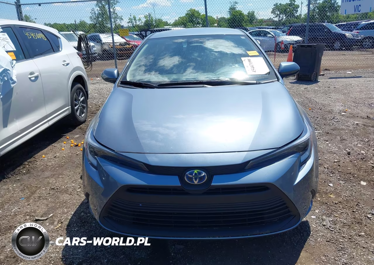 2025 Toyota Corolla Hybrid Le VIN:JTDBCMFE3S3069373 - 13