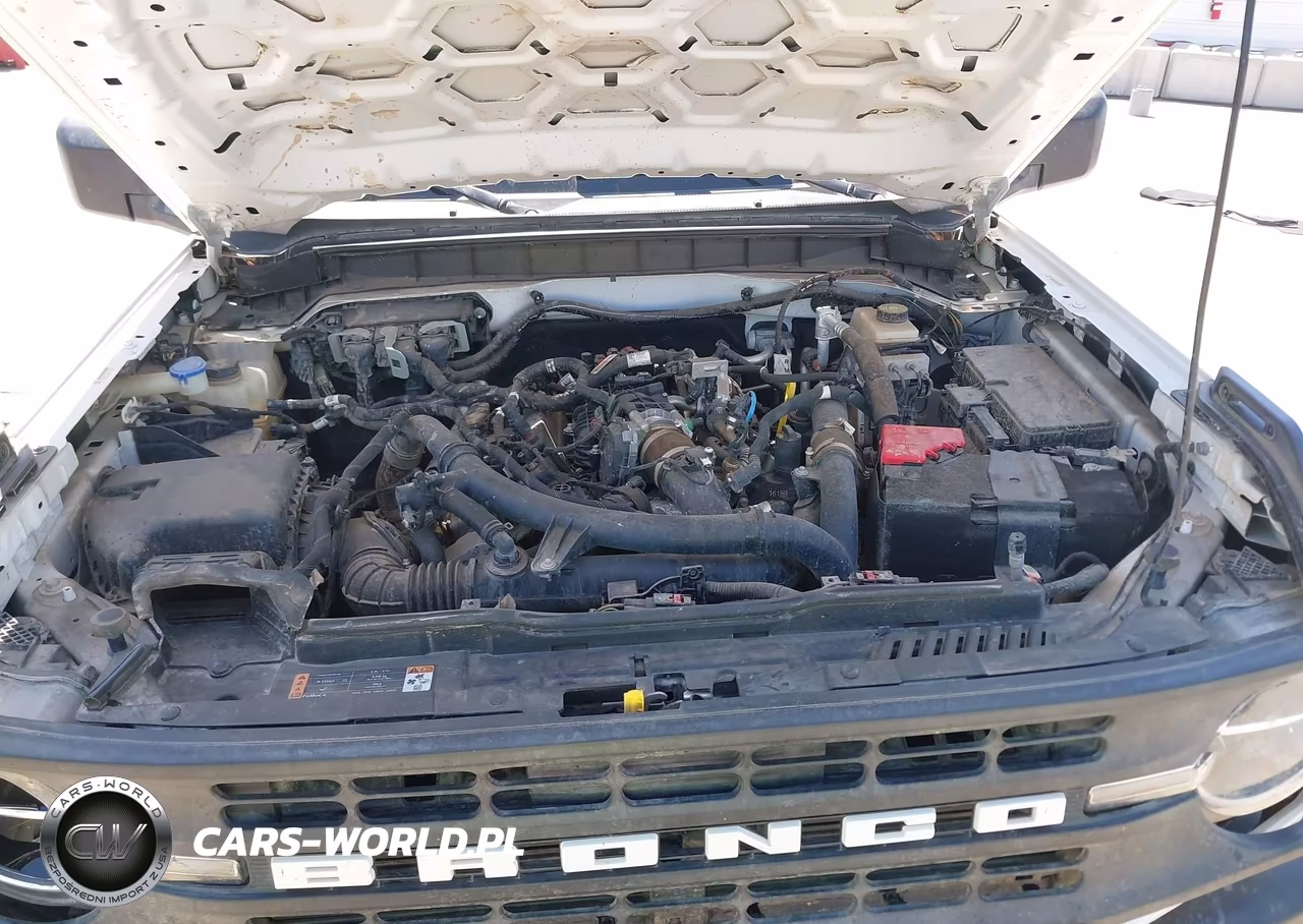 2022 Ford Bronco Black Diamond VIN:1FMEE5DP2NLB37504 - 10