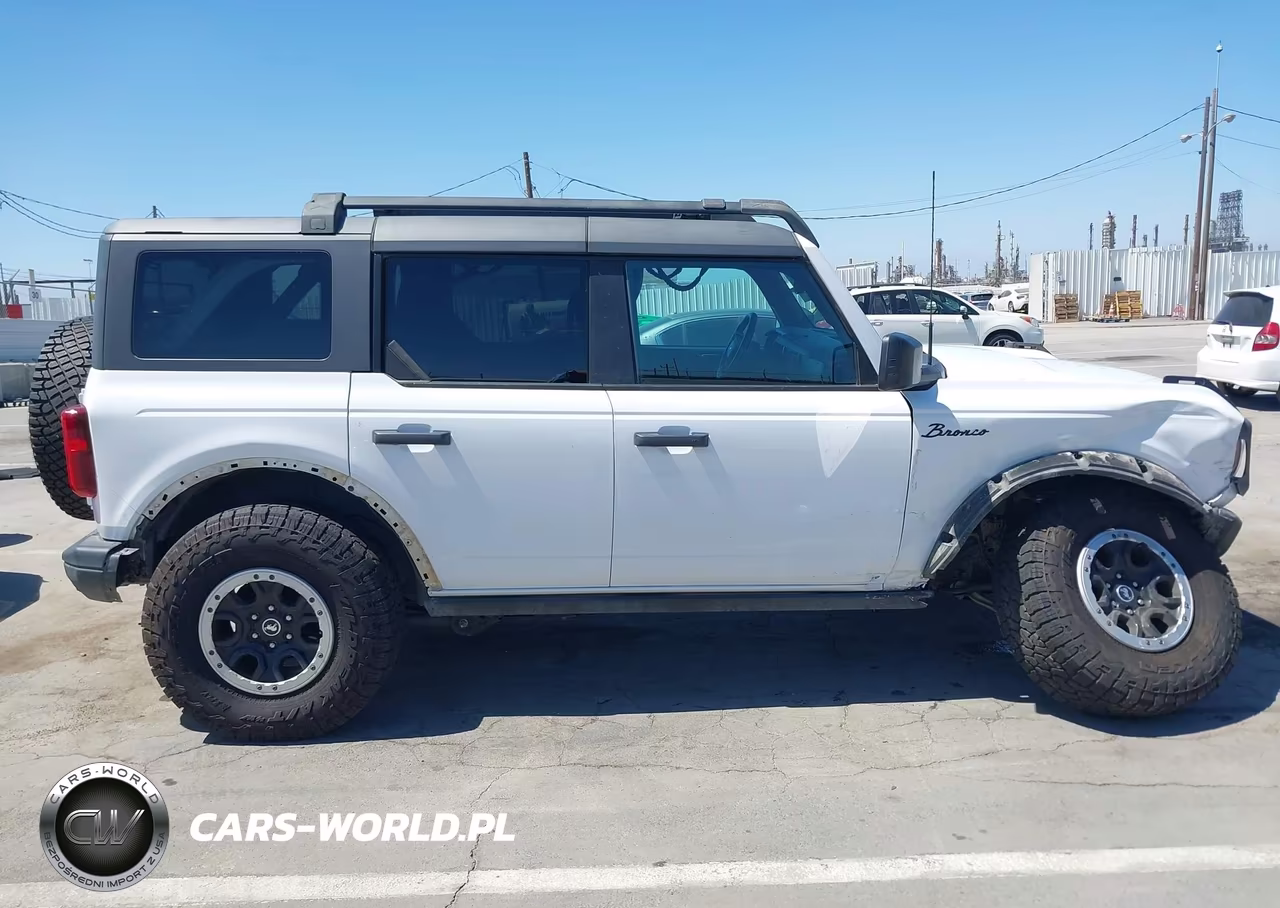 2022 Ford Bronco Black Diamond VIN:1FMEE5DP2NLB37504 - 16