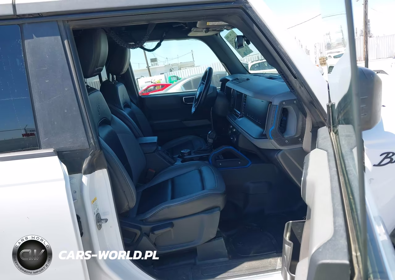 2022 Ford Bronco Black Diamond VIN:1FMEE5DP2NLB37504 - 5
