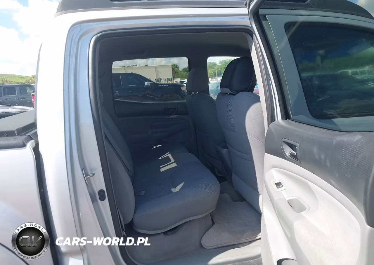 2005 Toyota Tacoma Base V6 VIN:3TMLU42N45M002243 - 8