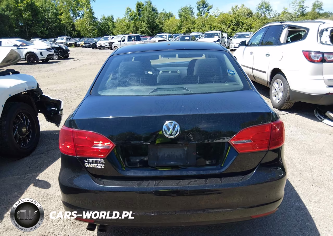 2011 Volkswagen Jetta 2.0L S VIN:3VW2K7AJ9BM332504 - 16