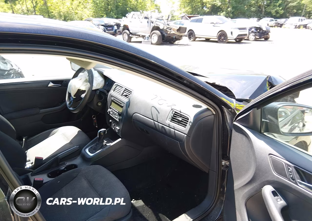 2011 Volkswagen Jetta 2.0L S VIN:3VW2K7AJ9BM332504 - 5