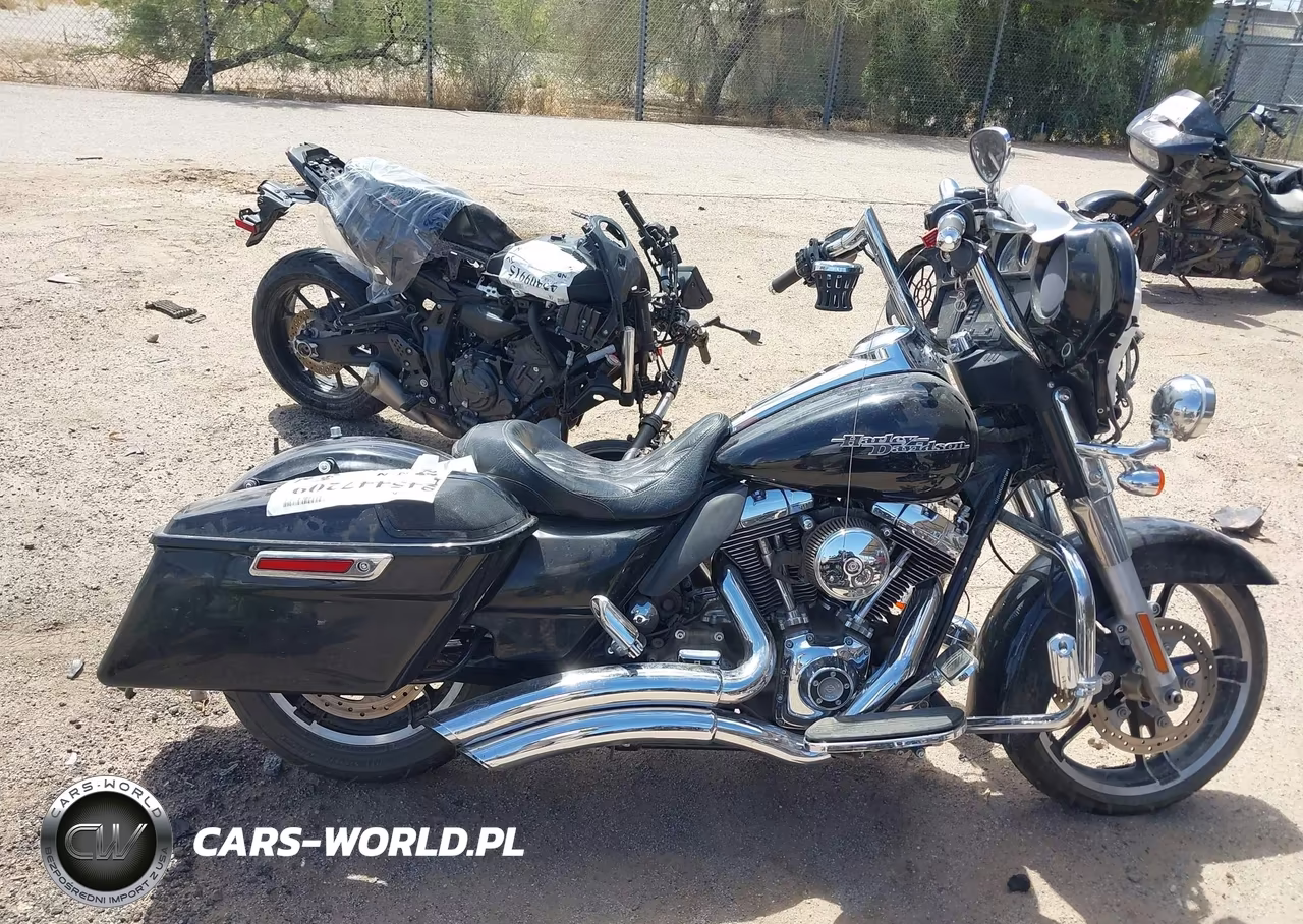 2015 Harley-Davidson Flhx Street Glide VIN:1HD1KBM12FB690777 - 13