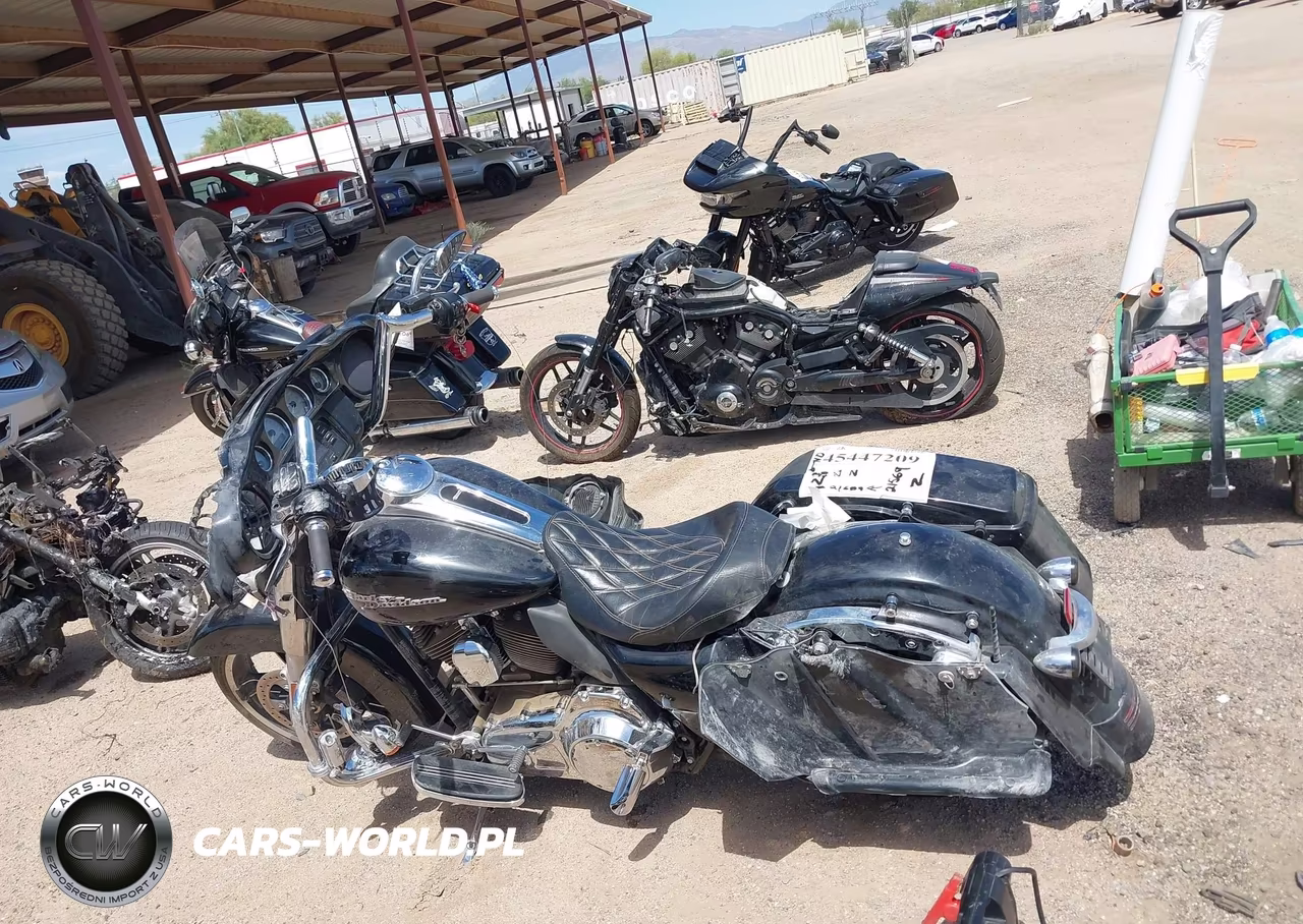 2015 Harley-Davidson Flhx Street Glide VIN:1HD1KBM12FB690777 - 14