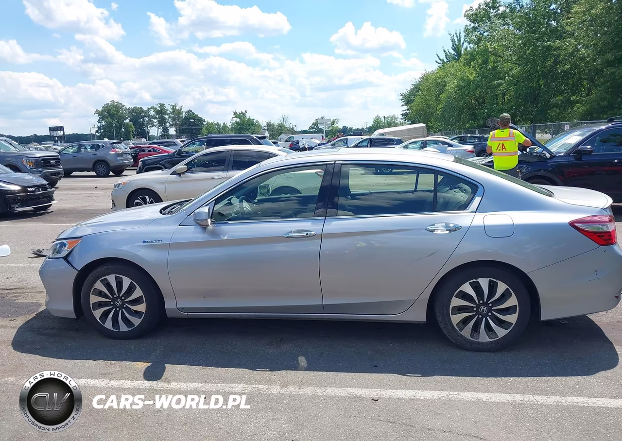 2017 Honda Accord Hybrid Ex-L VIN:JHMCR6F52HC020056 - 14