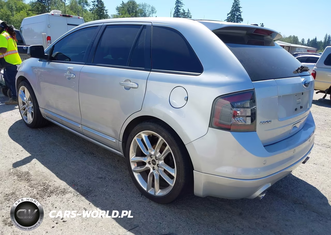 2010 Ford Edge Sport VIN:2FMDK4AC3ABA39933 - 3