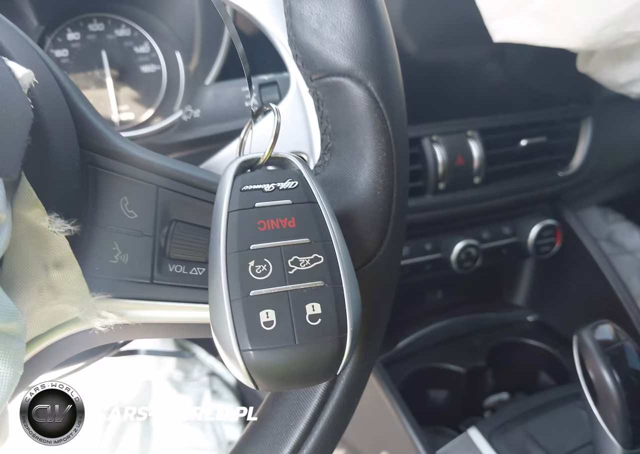 2019 Alfa Romeo Giulia Ti Sport Awd VIN:ZARFANBN8K7601220 - 11