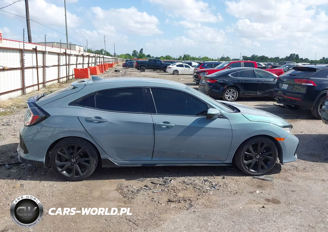 2018 Honda Civic Sport VIN:SHHFK7H49JU213518 - 13