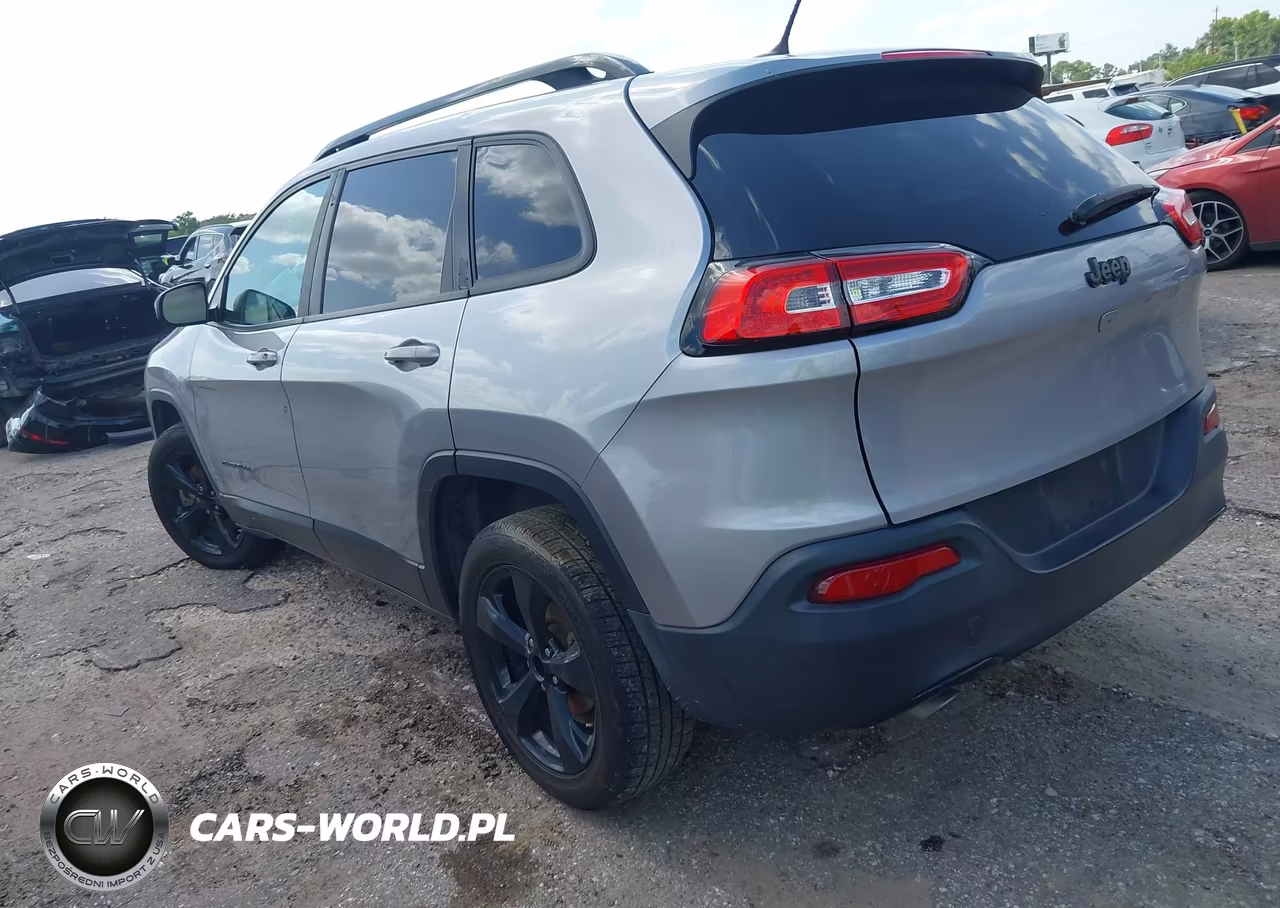2018 Jeep Cherokee Latitude Fwd VIN:1C4PJLCB4JD620449 - 3