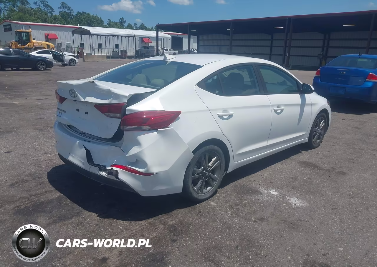 2018 Hyundai Elantra Sel VIN:5NPD84LF6JH387546 - 4