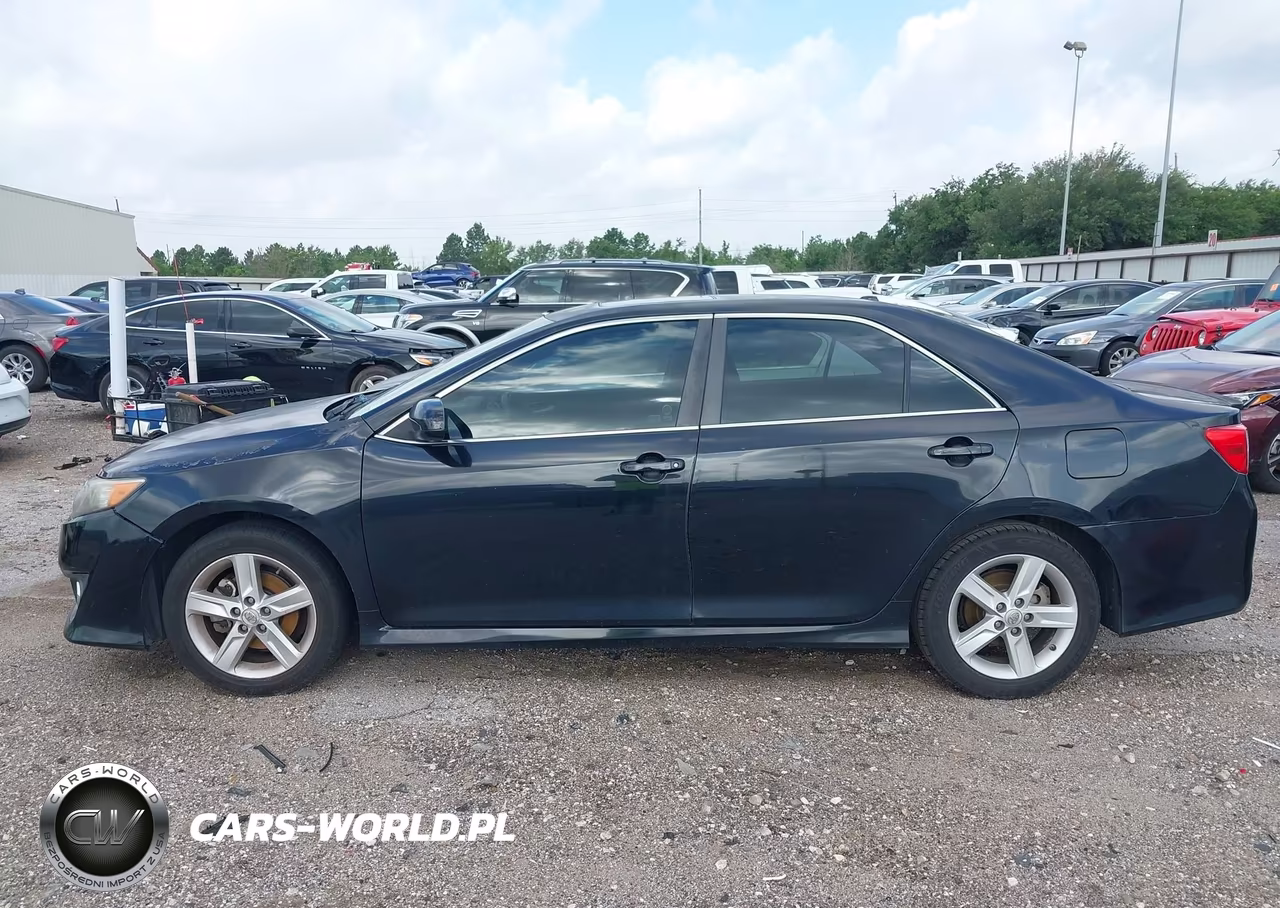 2013 Toyota Camry Se VIN:4T1BF1FK2DU704927 - 14