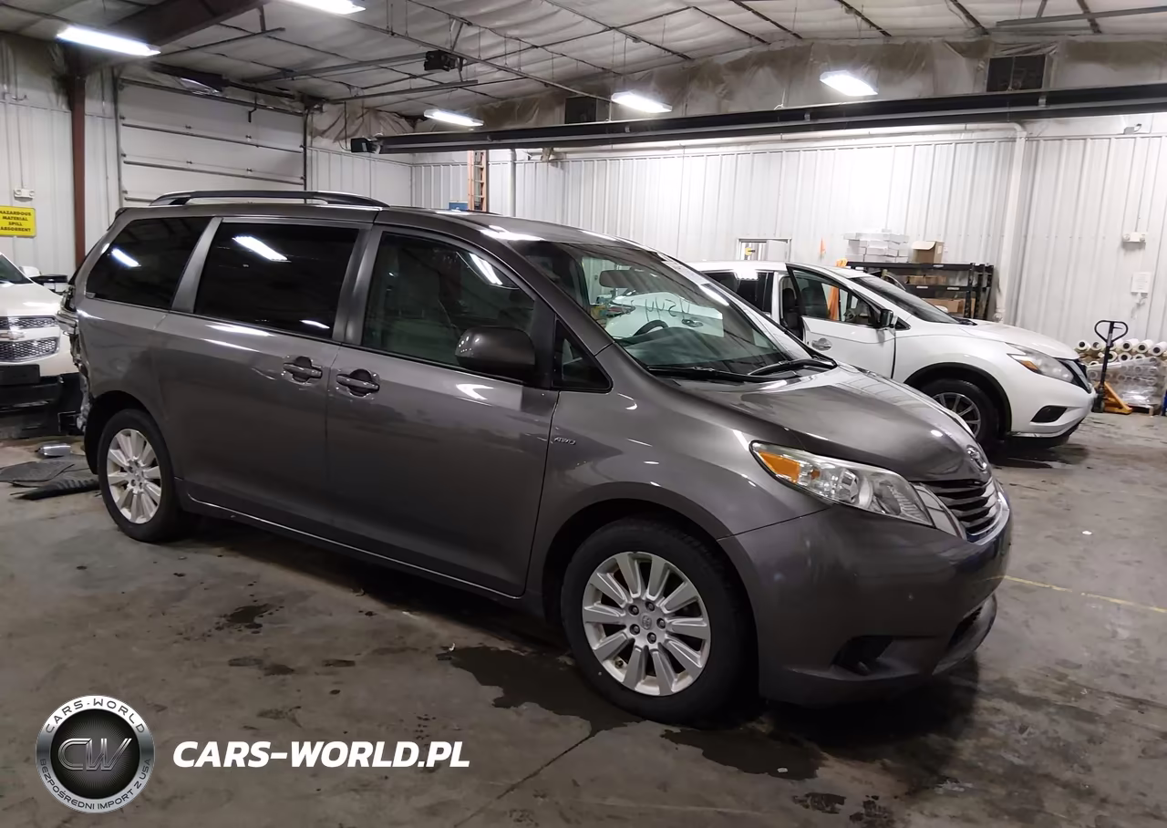2016 Toyota Sienna Le 7 Passenger – zdjęcie 1 z 18
