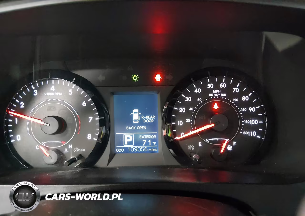 2016 Toyota Sienna Le 7 Passenger VIN:5TDJK3DCXGS143887 - 16