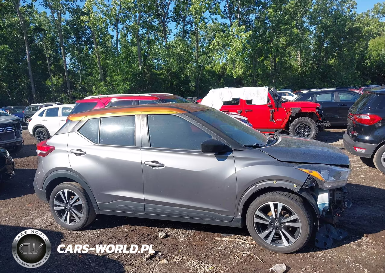 2018 Nissan Kicks S-Sr-Sv VIN:3N1CP5CUXJL518466 - 14
