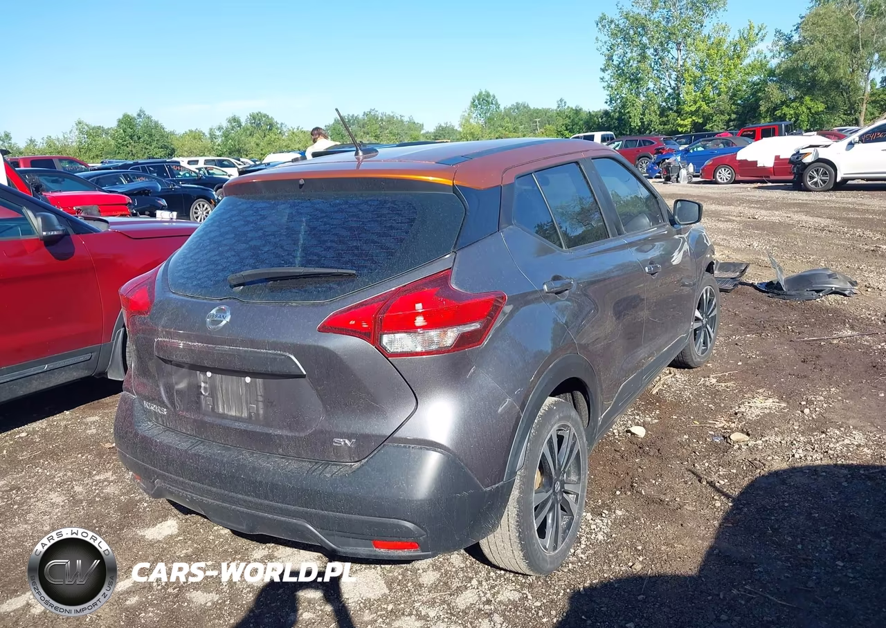 2018 Nissan Kicks S-Sr-Sv VIN:3N1CP5CUXJL518466 - 4