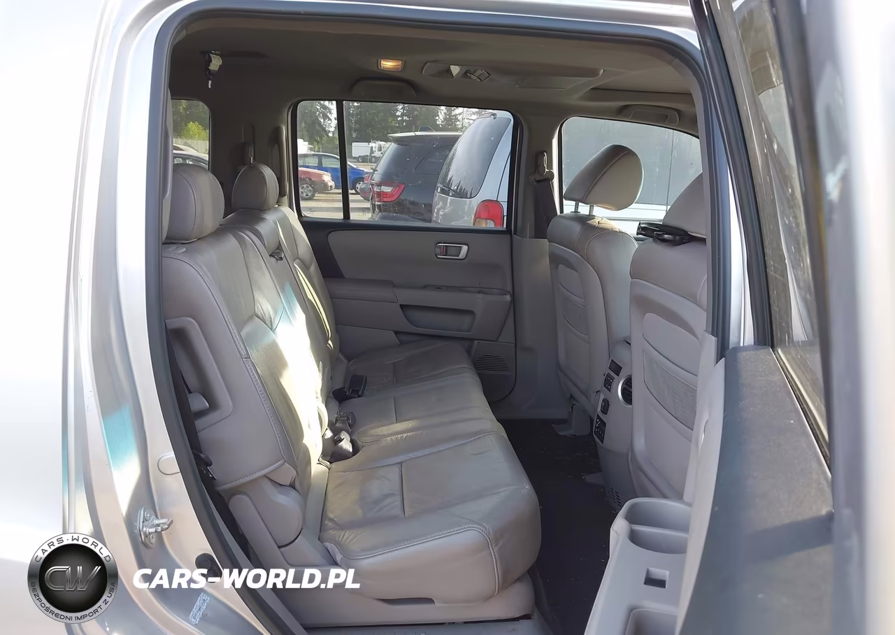 2010 Honda Pilot Ex-L VIN:5FNYF4H66AB036165 - 8