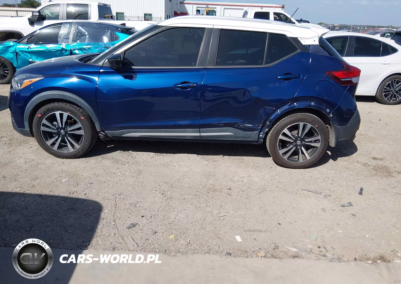2019 Nissan Kicks Sr VIN:3N1CP5CU3KL533425 - 2