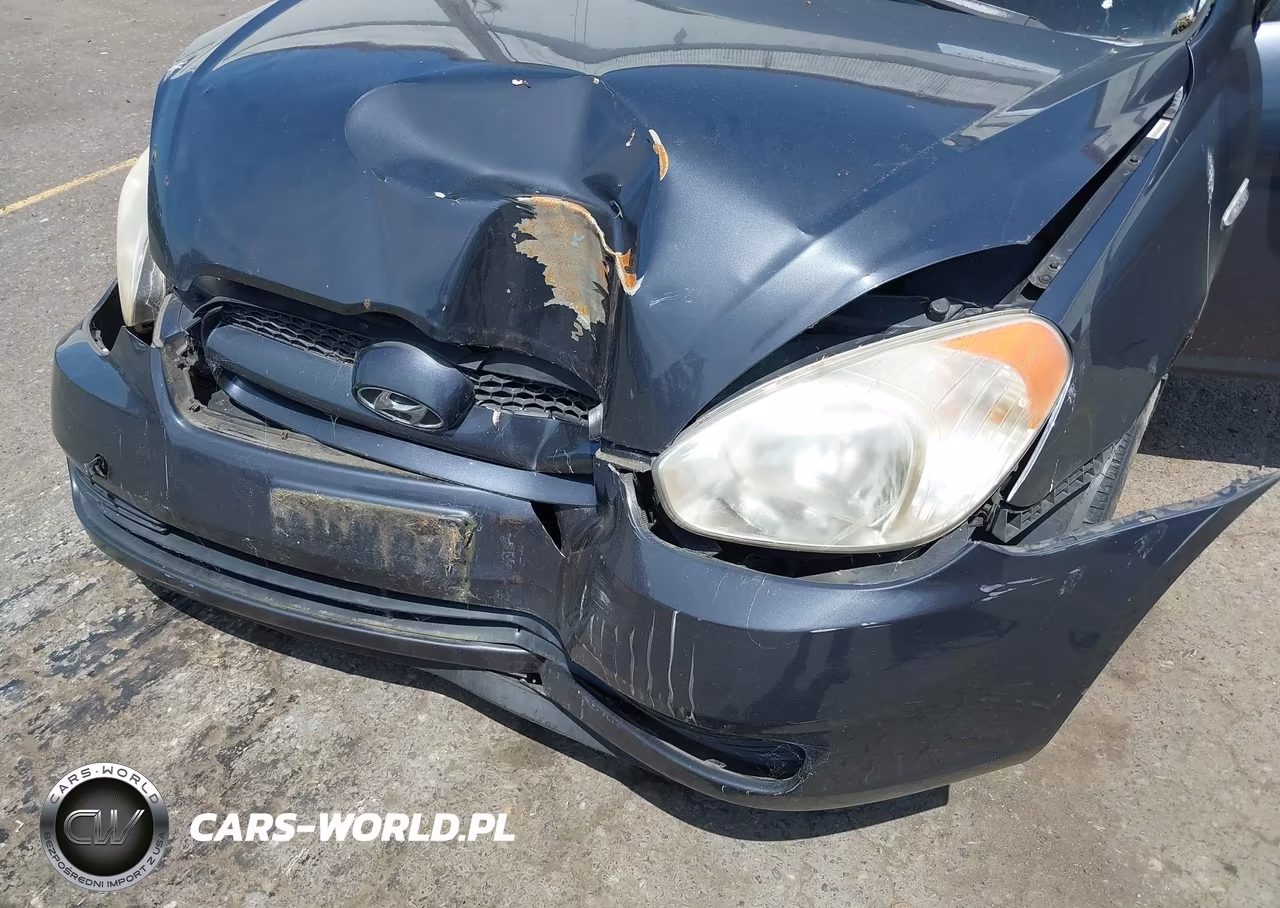 2007 Hyundai Accent Gs VIN:KMHCM36C27U049560 - 6