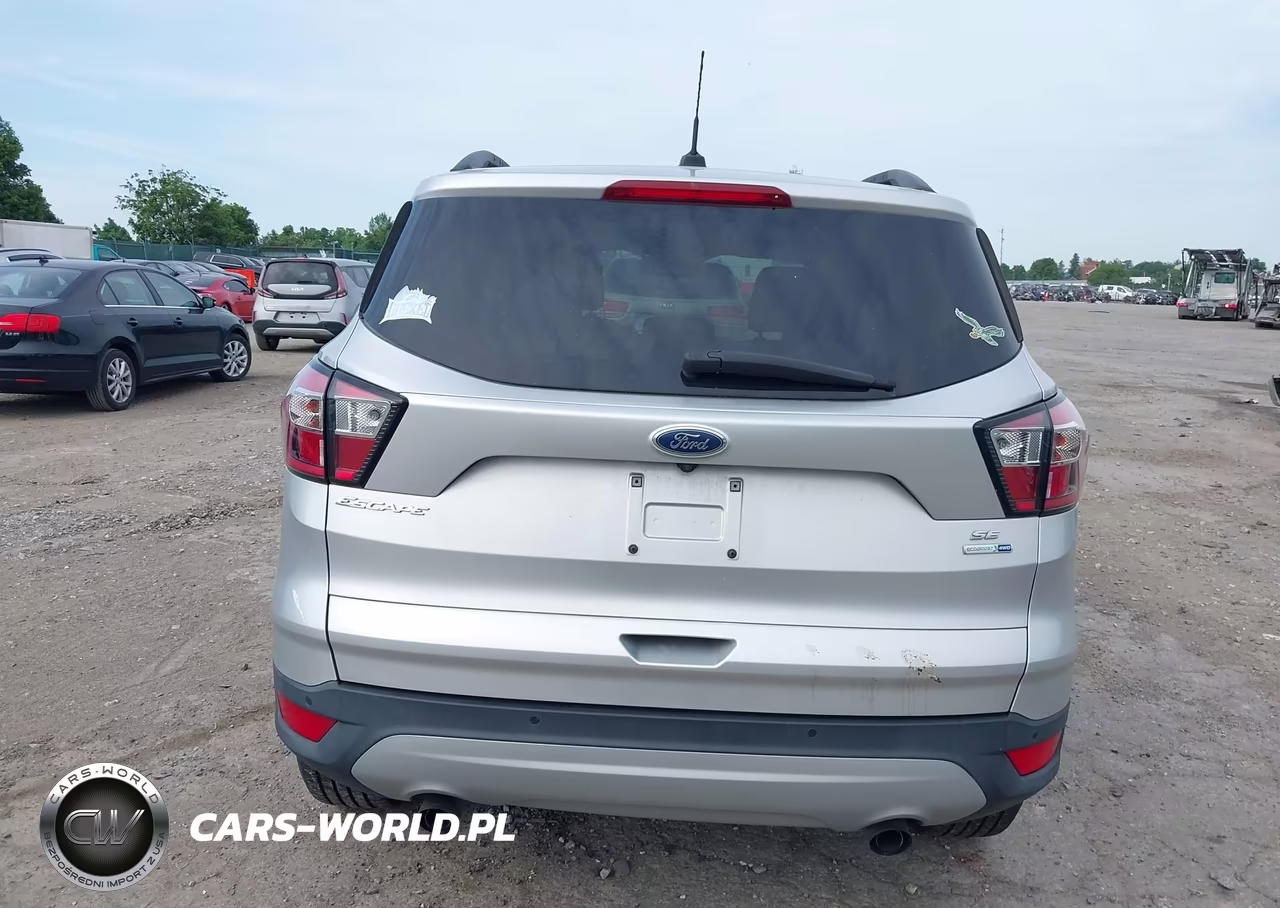 2017 Ford Escape Se VIN:1FMCU9GD4HUD90180 - 16