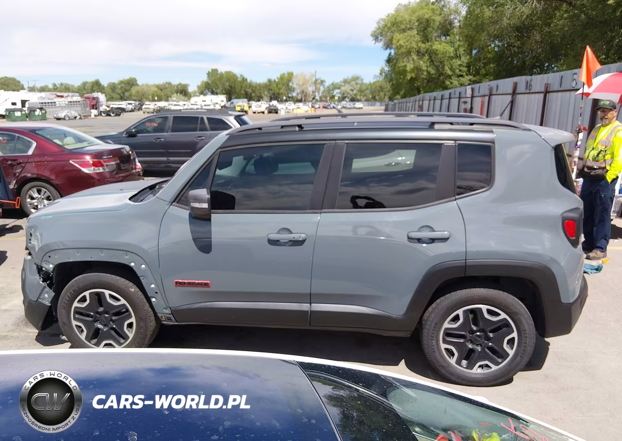 2015 Jeep Renegade Trailhawk VIN:ZACCJBCT9FPC08148 - 15