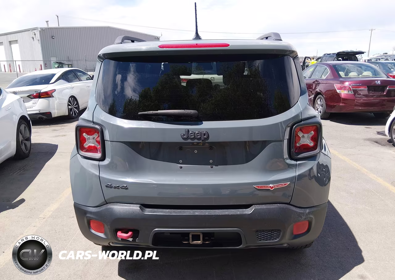2015 Jeep Renegade Trailhawk VIN:ZACCJBCT9FPC08148 - 17