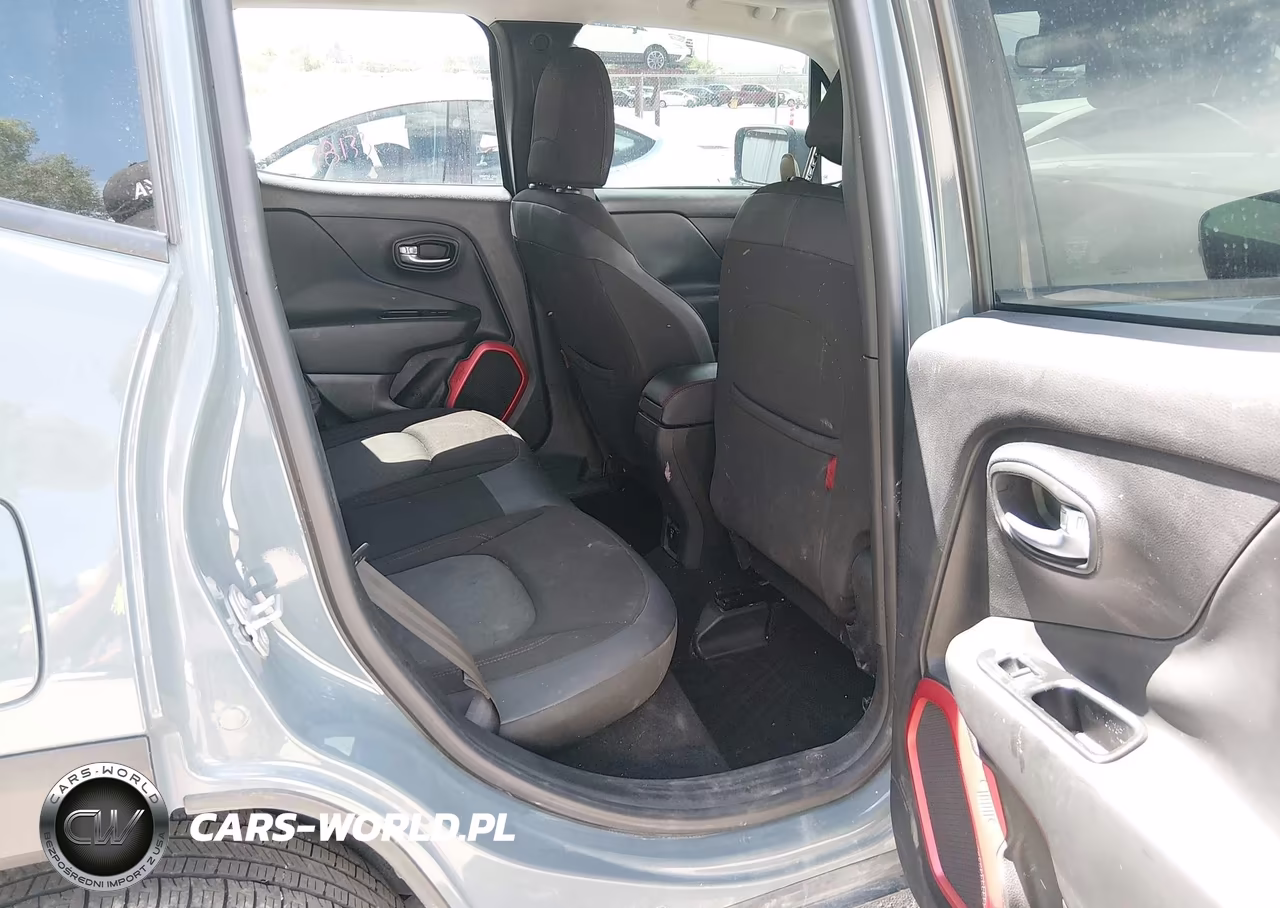 2015 Jeep Renegade Trailhawk VIN:ZACCJBCT9FPC08148 - 8