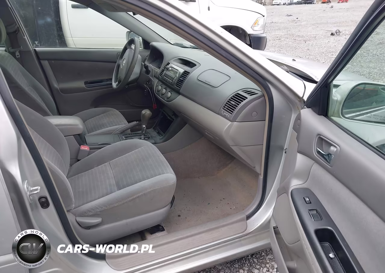 2005 Toyota Camry Le VIN:4T1BE32K65U087022 - 5