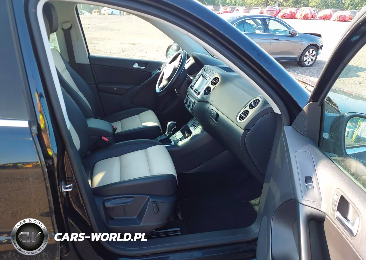 2017 Volkswagen Tiguan 2.0T Wolfsburg Edition VIN:WVGSV7AX0HK003846 - 5