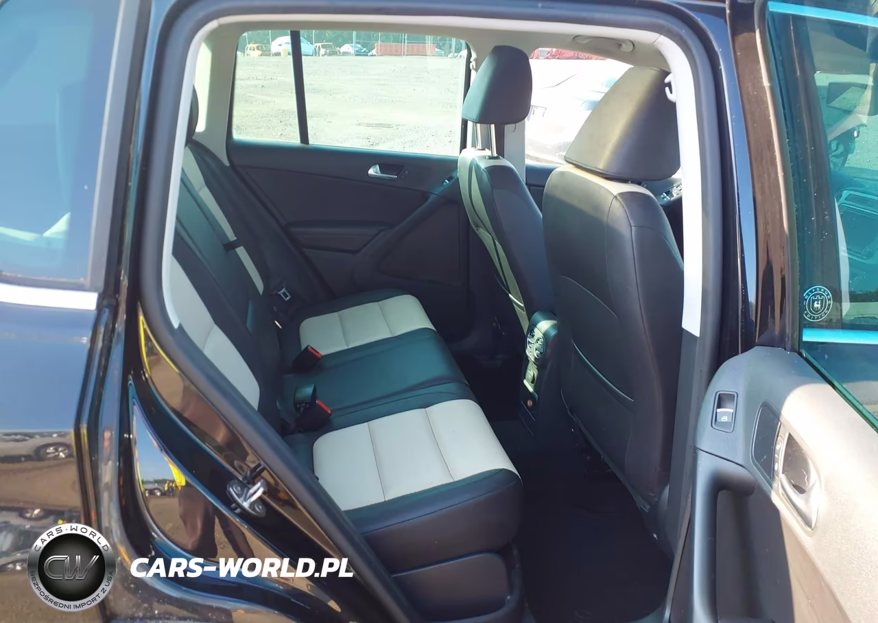 2017 Volkswagen Tiguan 2.0T Wolfsburg Edition VIN:WVGSV7AX0HK003846 - 8