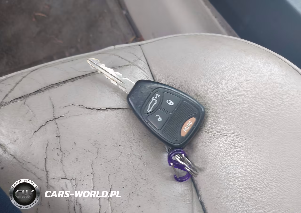 2005 Chrysler Pacifica Touring VIN:2C8GF68455R261174 - 11