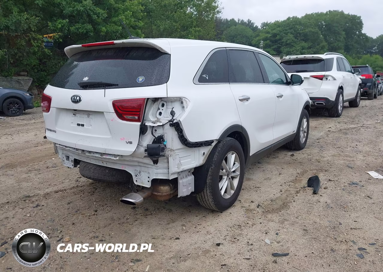 2019 Kia Sorento 3.3L Lx VIN:5XYPGDA5XKG457021 - 4