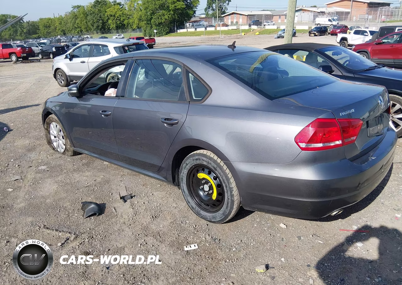 2013 Volkswagen Passat 2.5L S VIN:1VWAH7A33DC115529 - 3