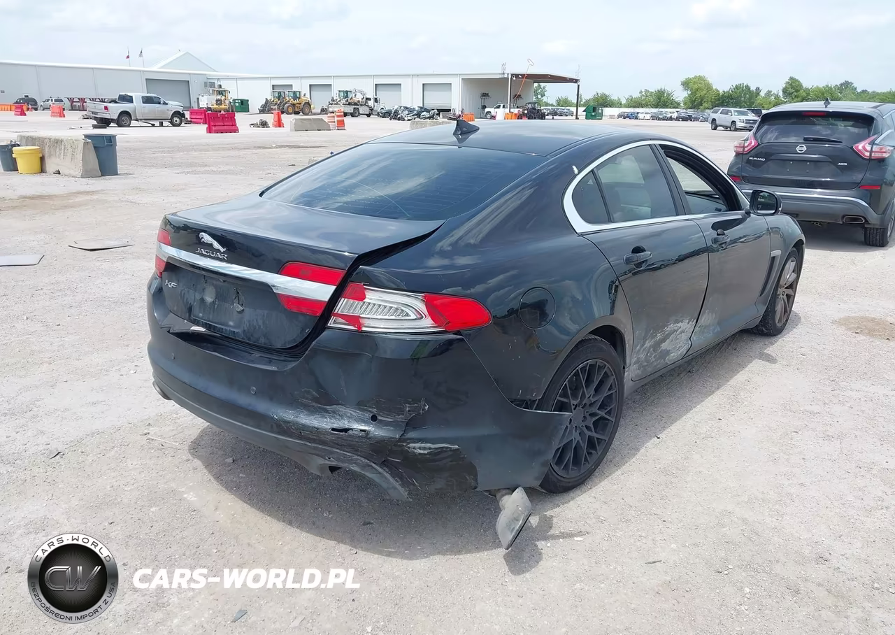 2015 Jaguar Xf 2.0T Premium VIN:SAJWA0FS8FPU87594 - 4