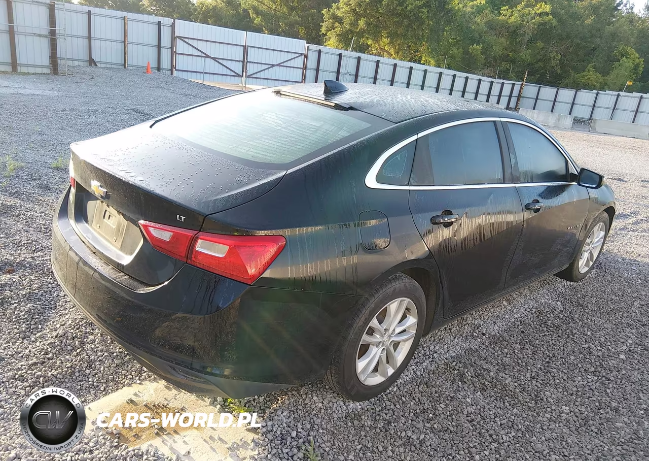 2018 Chevrolet Malibu Lt VIN:1G1ZD5STXJF135784 - 4