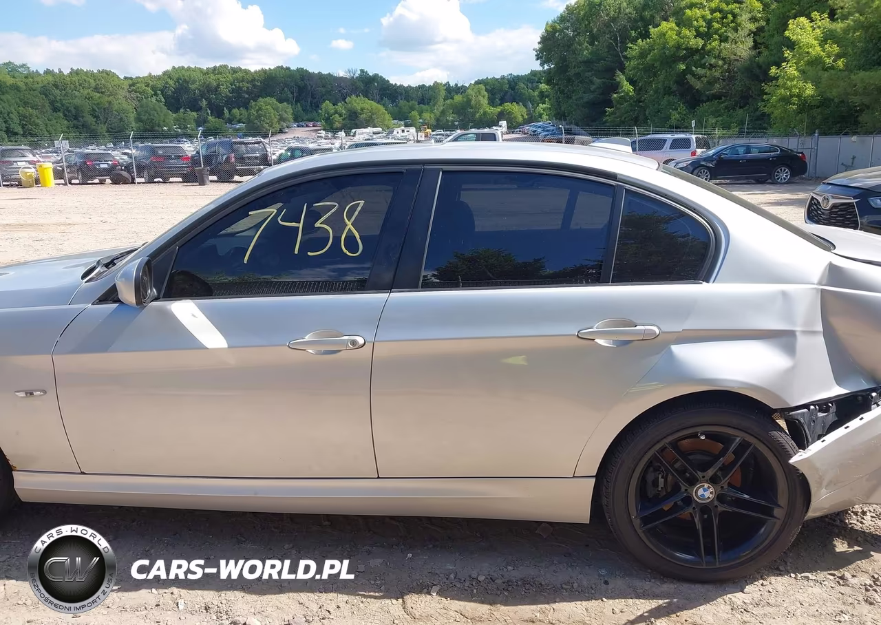 2011 BMW 328I xDrive VIN:WBAPK5C59BF121636 - 15