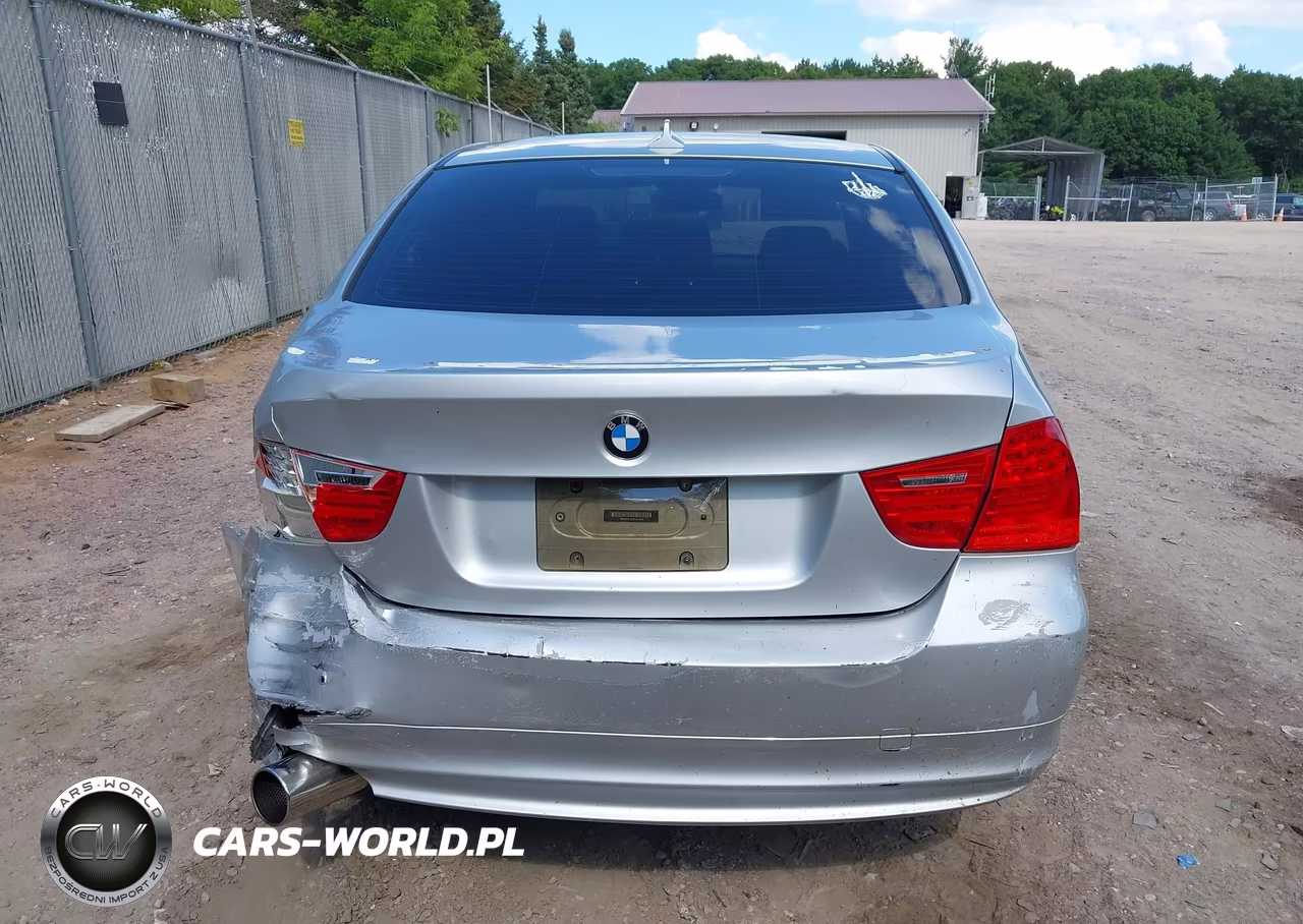 2011 BMW 328I xDrive VIN:WBAPK5C59BF121636 - 17