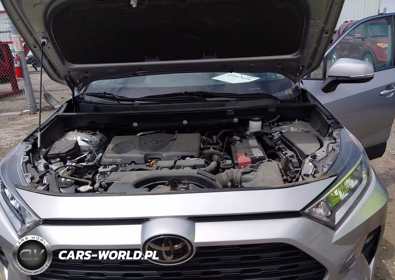 2021 Toyota Rav4 Xle VIN:2T3W1RFV2MC138818 - 10