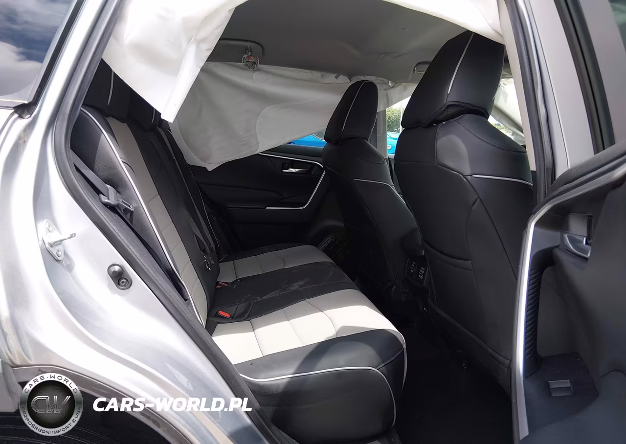 2021 Toyota Rav4 Xle VIN:2T3W1RFV2MC138818 - 8