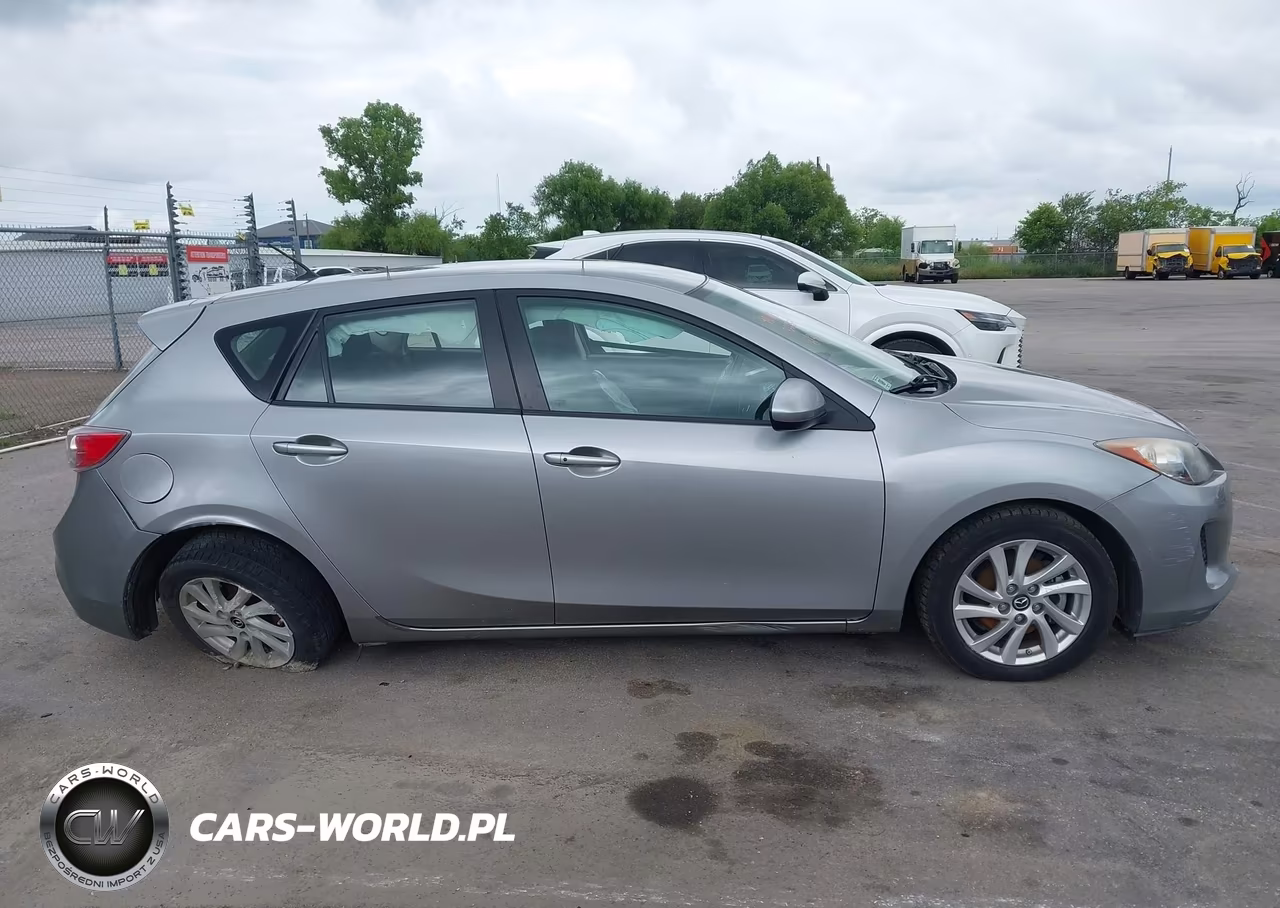 2013 Mazda Mazda3 I Touring VIN:JM1BL1L79D1722257 - 13